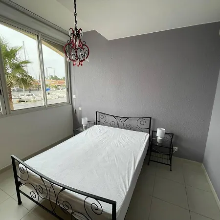 T3 Moderne, Piscine, Clim, Parking Au Cap D'agde - Fr-1-723-55 *